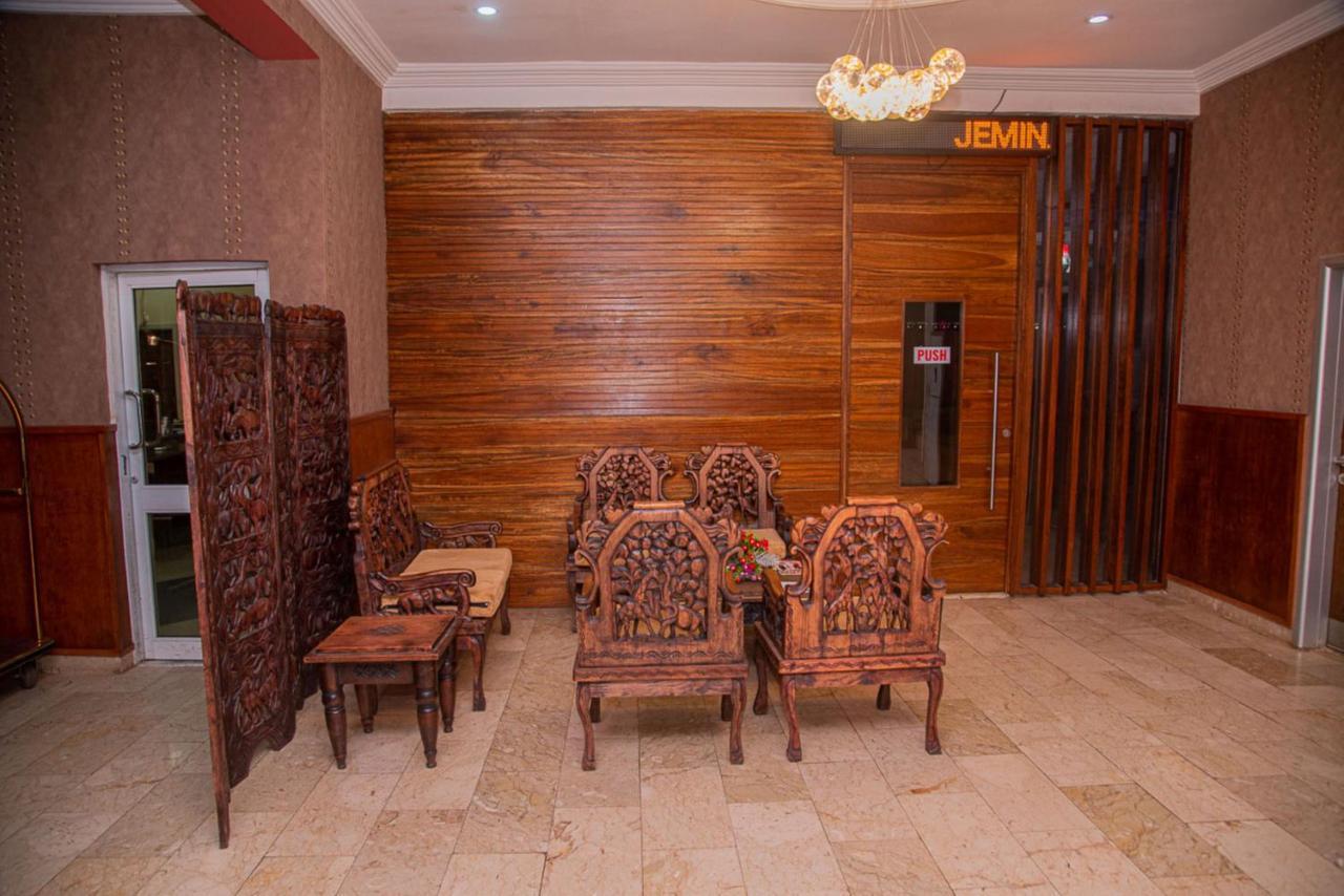 Mahogany Hotel And Suites Ibadan Exterior photo